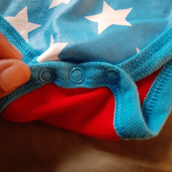 Wonder Woman Onesie - Picture 10 of 15